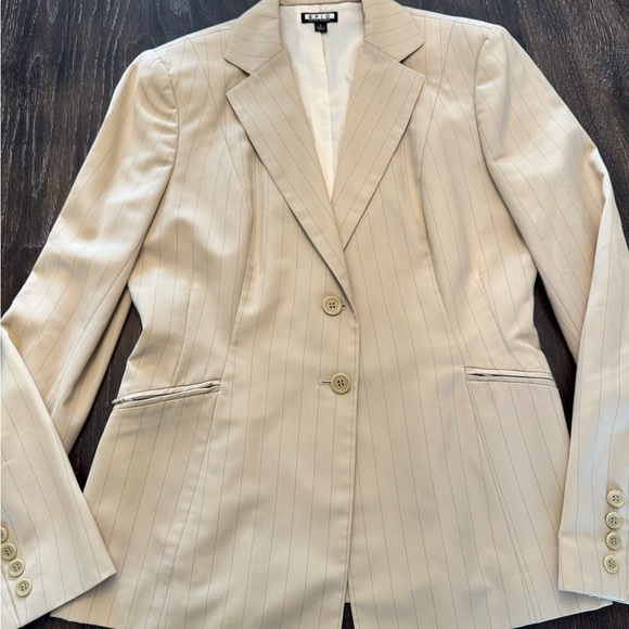 🟠 EPIC BEIGE PINSTRIPE BLAZER & SKIRT SET SIZE 8 - Picture 8 of 12